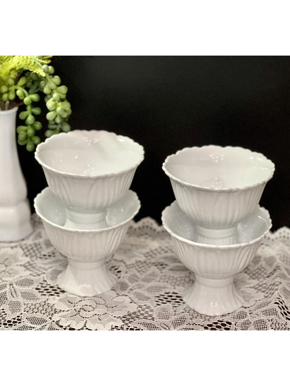 Vintage White Pier One Dessert Ice Cream Bowls Footed Pedestal White Rare (4)